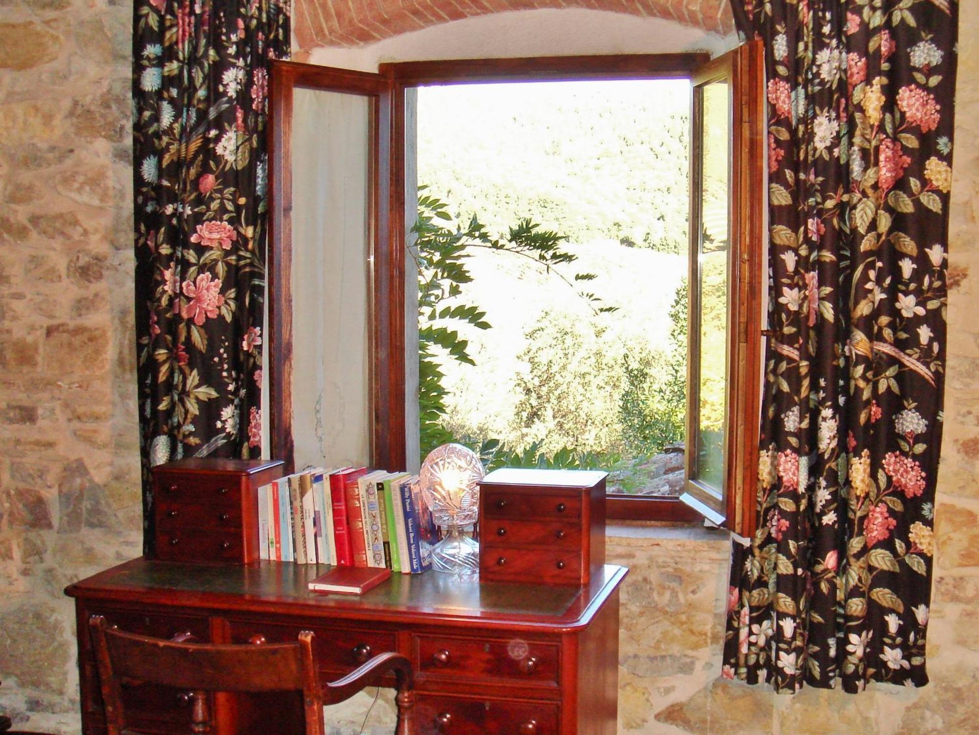 Podere Patrignone Guest House Castellina in Chianti Ruang foto