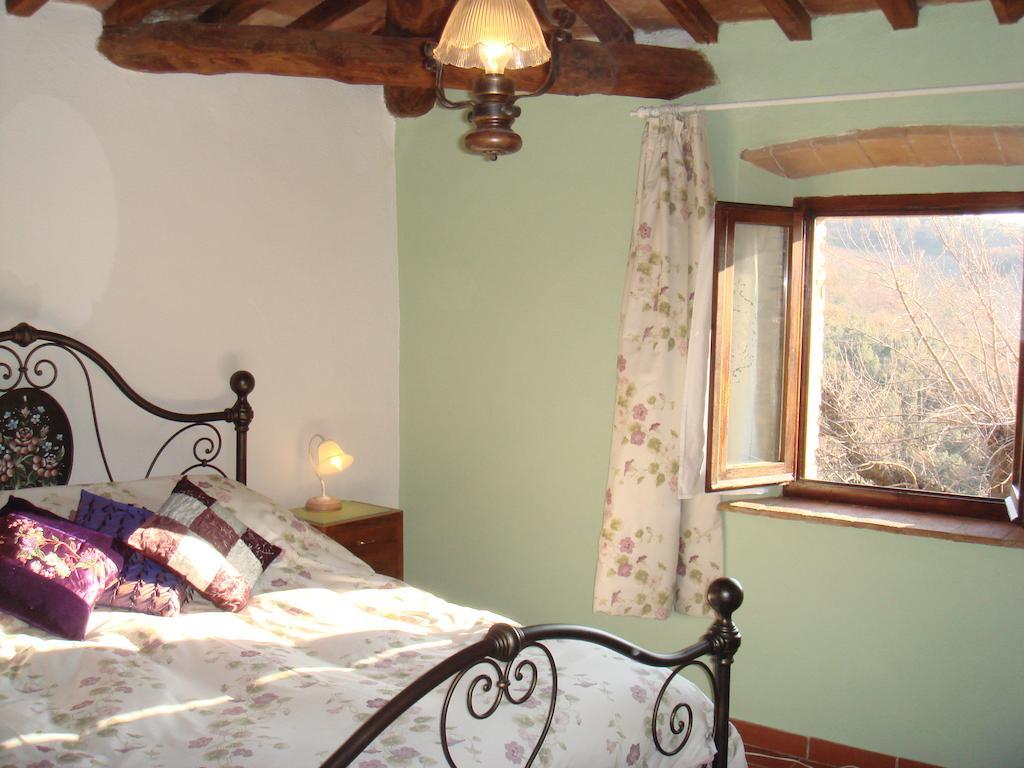 Podere Patrignone Guest House Castellina in Chianti Ruang foto