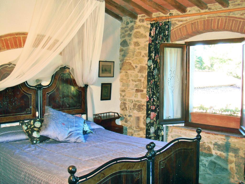 Podere Patrignone Guest House Castellina in Chianti Ruang foto