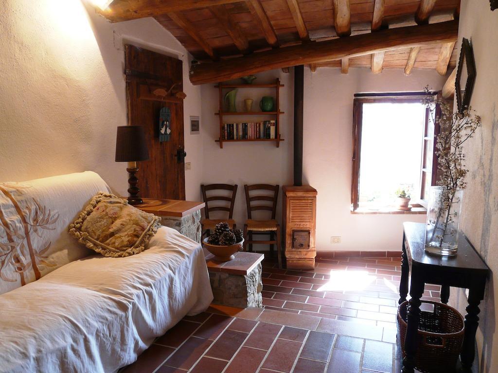 Podere Patrignone Guest House Castellina in Chianti Ruang foto
